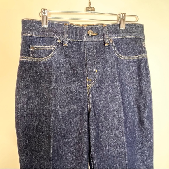 SPANXshape™ EveryWear
Flare Jeans - Picture 6 of 6